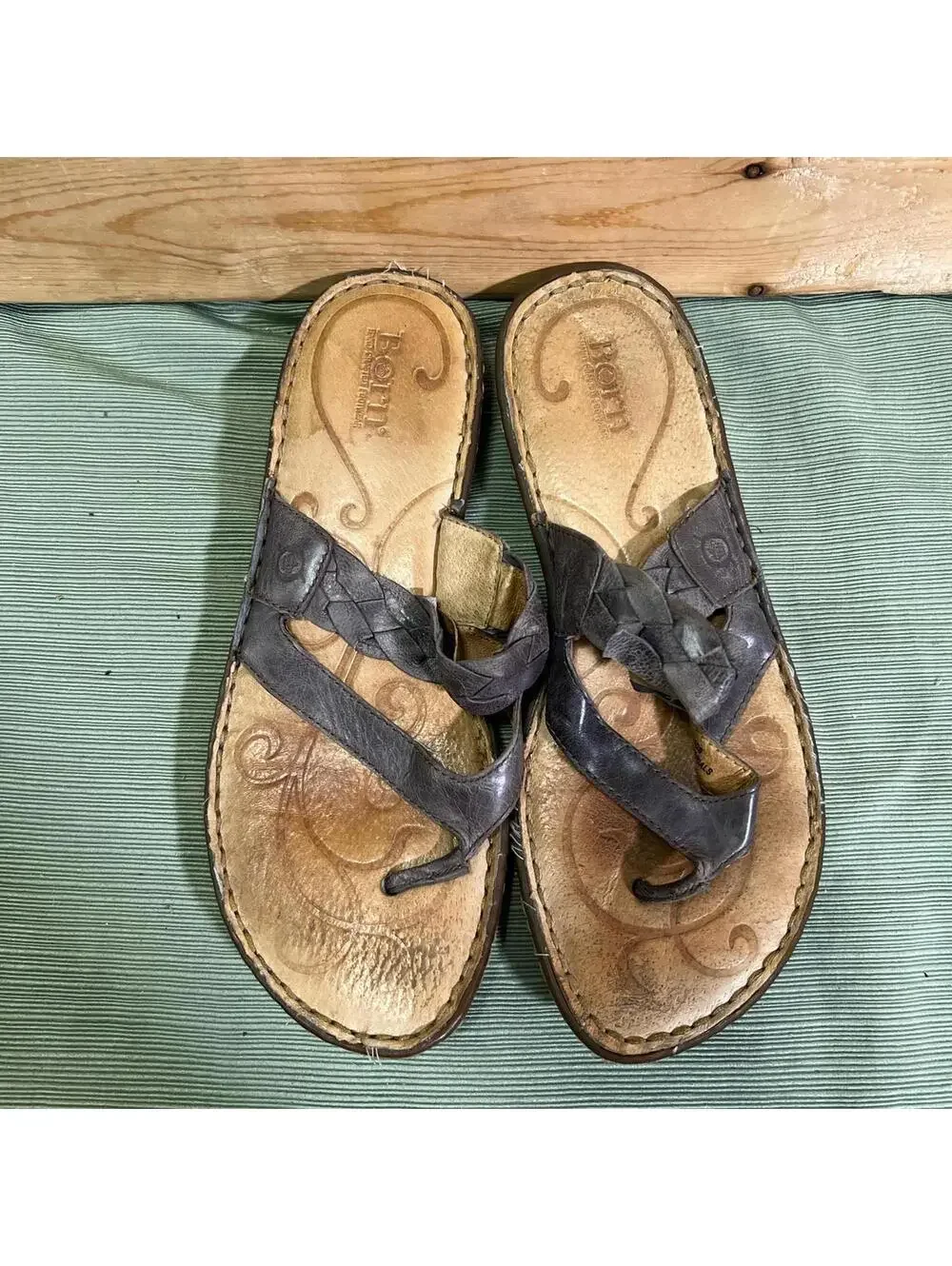 Born Womens Bohemian Gray Brown Genuine Leather Braided Strap Sandals Size 9
